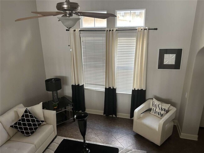 Photo - 4457 Owens St