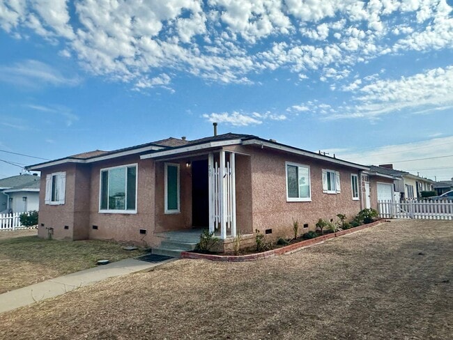 Large home in West Chula Vista - Large home in West Chula Vista