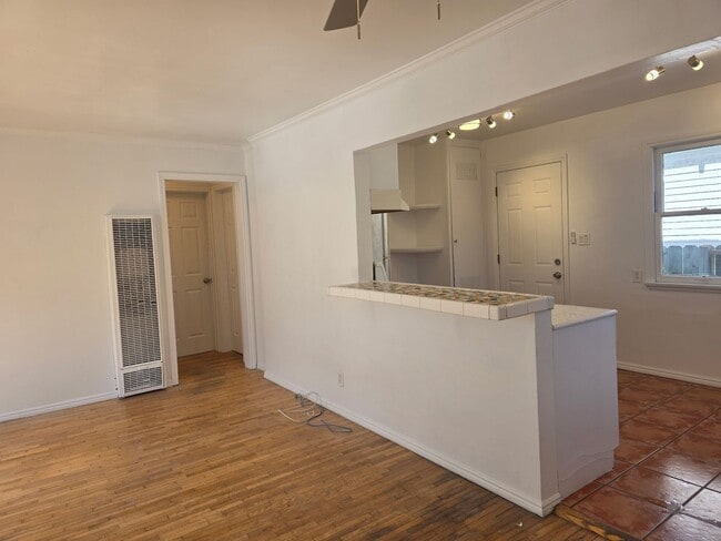 Photo - 311 Windward Ave Unit 1