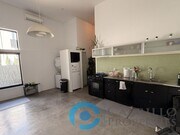 Photo - 3771 Centre St