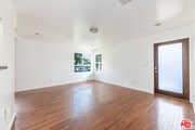 Photo - 627 N Niagara St House