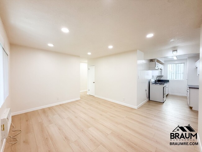 Photo - 2043 S Bedford St Unit 2