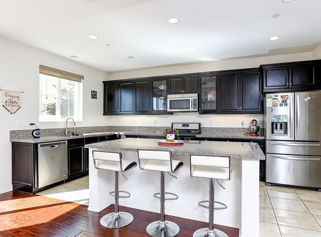 Photo - Beautiful 4 Bedroom Home in River Village!