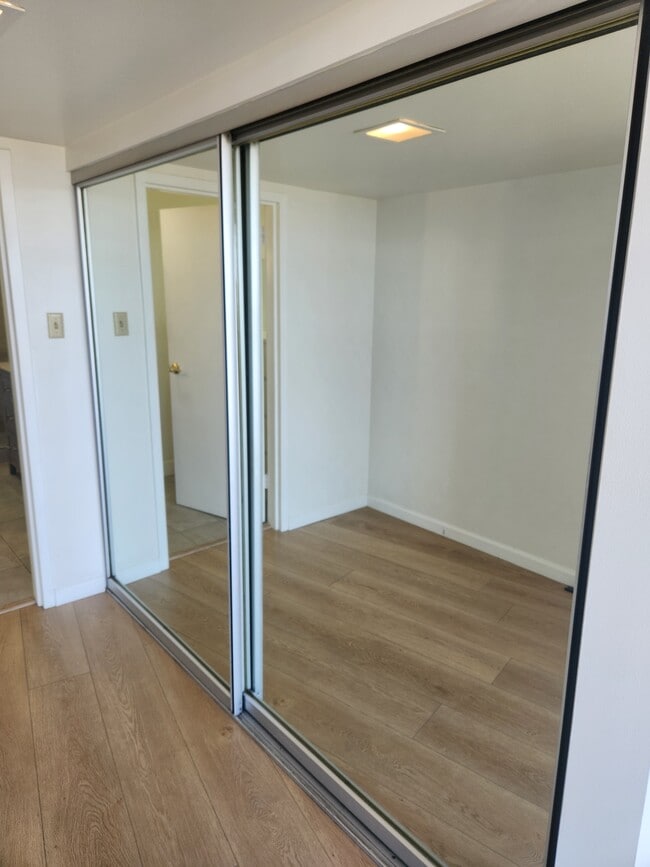 Photo - 4337 Marina City Dr Unit 443