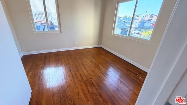 Photo - 626 E Fairview Blvd Unit 4