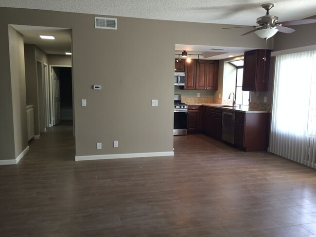 Photo - 6955 Sandpiper Pl