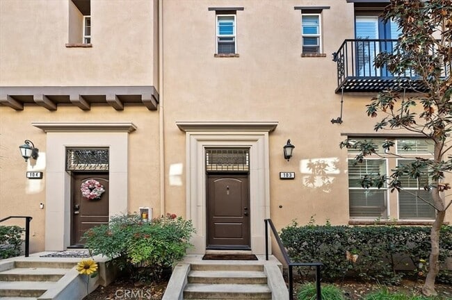 Photo - 4433 Owens St