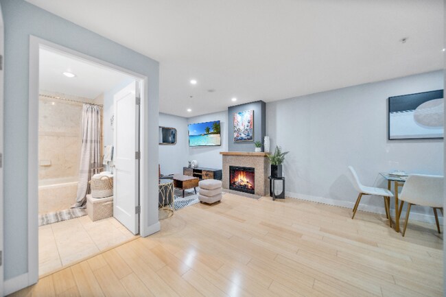 Photo - 700 W E St Unit 402