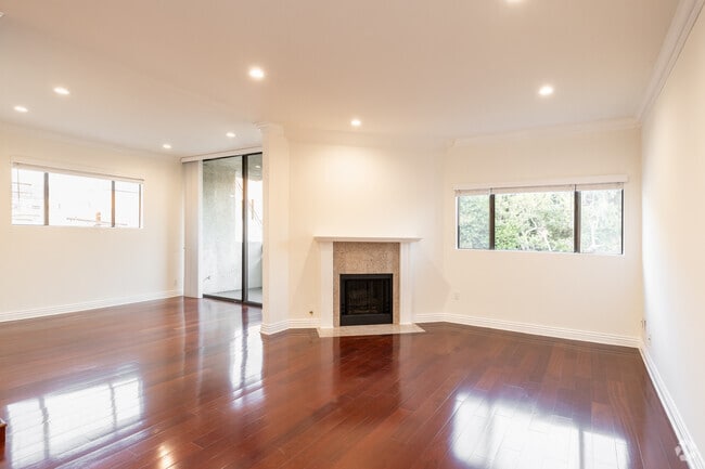 1BR, 2BA - 1,350SF - Living Room - Maple Drive Apartments