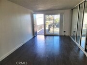 Photo - 620 Illinois Ct Unit 18