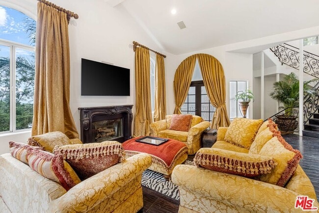 Photo - 3030 Passmore Dr