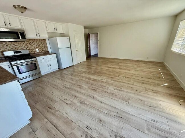 Photo - 1 bedroom in NORTH HOLLYWOOD CA 91605 Unit 102
