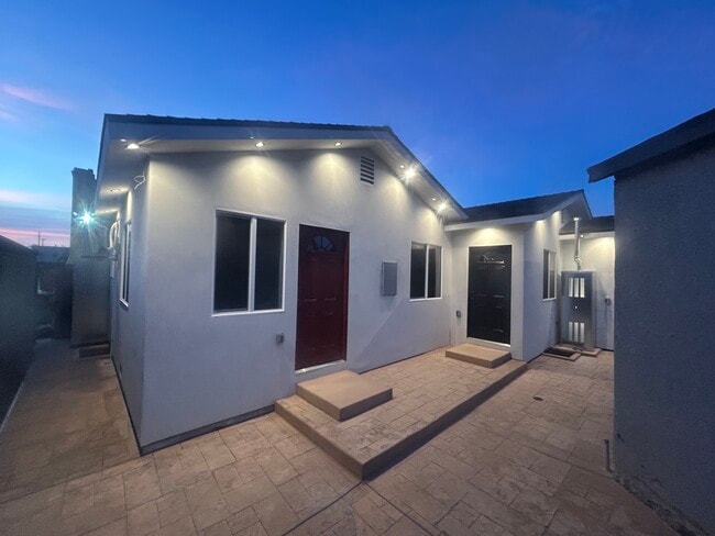 Building Photo - 8901 Firestone Plz Unit A