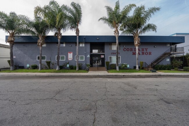 Photo - 13637 Cordary Ave