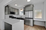 Photo - 3600 The Strand Unit D