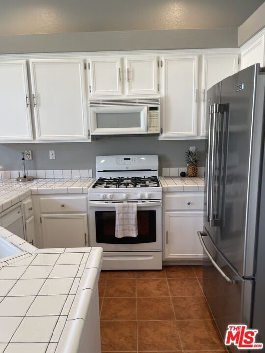Photo - 2611 Gemstone Ave