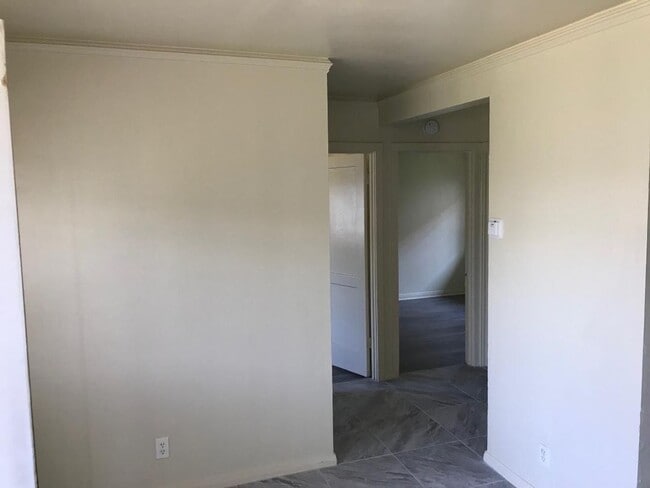 Photo - 1059 W 253rd St Unit 2