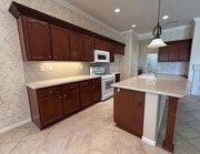 kitchen - 24212 Nobe St