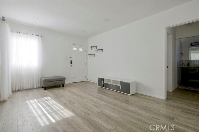 Photo - 5945 Willowcrest Ave