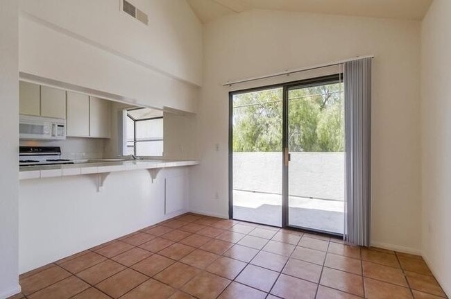 Photo - 3BD/3BA Townhome Available in Pacific Beach!