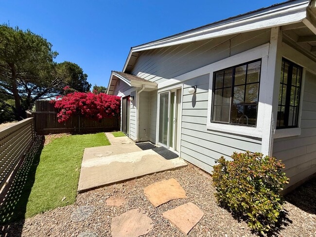 Building Photo - 4005 Via Diego Unit A