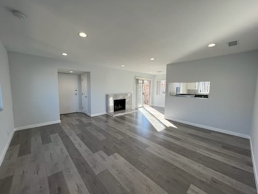 Building Photo - 10214 McClemont Ave Unit A Rental
