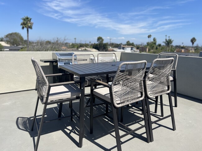 Building Photo - 3315 Clairemont Mesa Blvd Unit 2