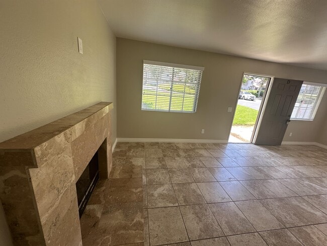 Photo - 9940 Highland Ave