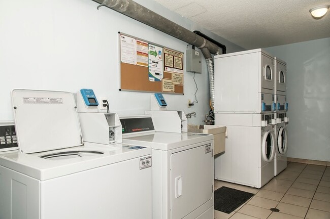 Photo - 5851 Hazeltine Ave.