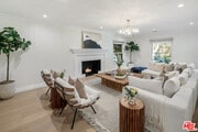Photo - 725 S Mariposa St House