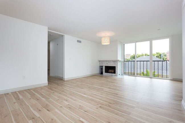 Photo - Trendy Hillcrest Condo Unit 11