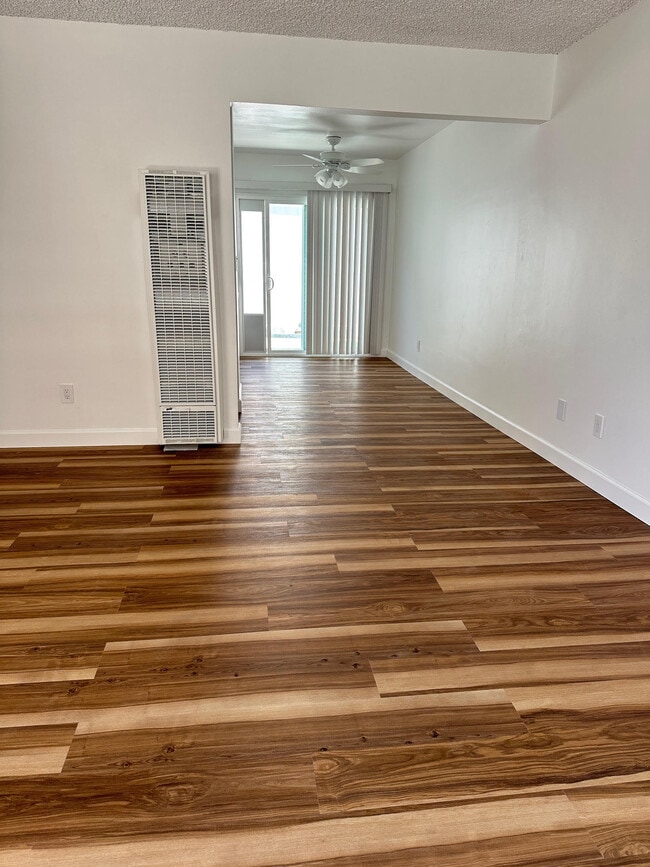 Photo - 1909 Bataan Rd Unit B