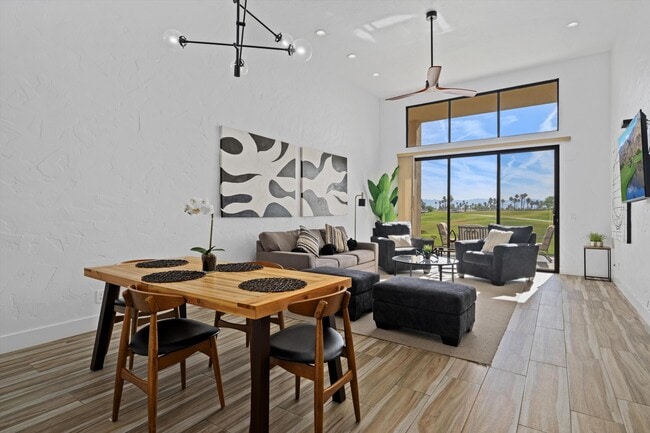 Photo - 55184 Oak-Tree Unit A11