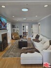 Photo - 2122 Hillhurst Ave