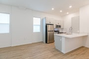 2BR, 2.5BA - 862 - Division and Highland Townhomes