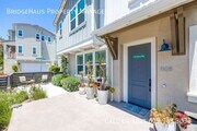Photo - 1105 Hibiscus Way House