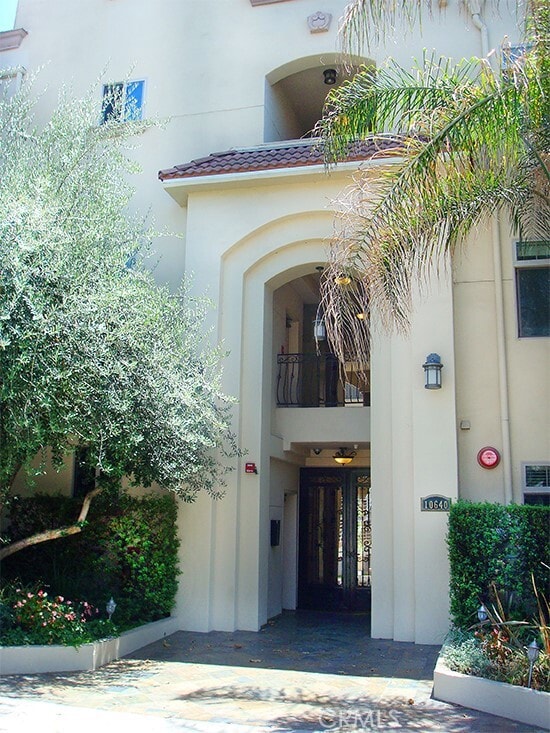 Building Photo - 10640 Woodbridge St Unit 107