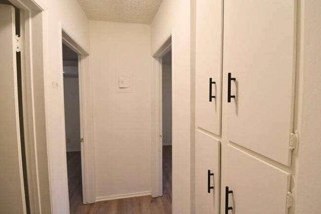 Photo - 10843 Kling St Unit 01