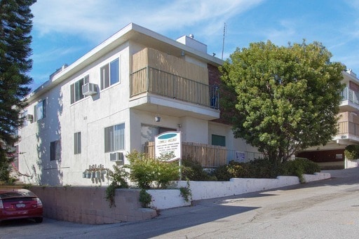 Building Photo - 3432-3434 S Centinela Ave Unit 34 05 Rental