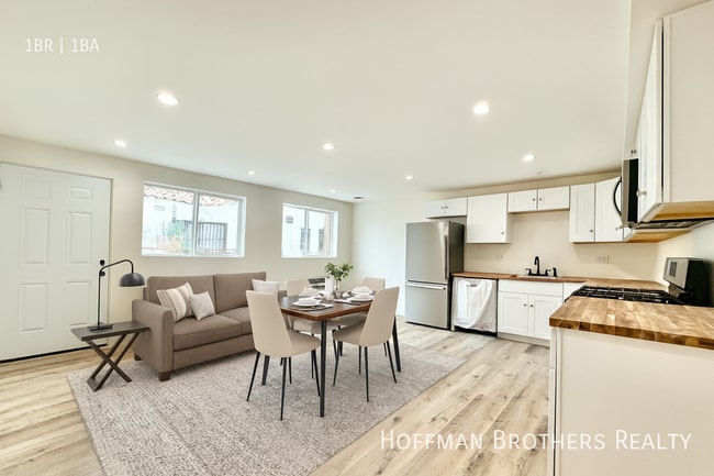 Photo - 14615 Gilmore St Unit 2