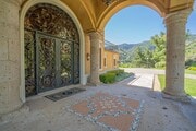 Photo - Private 5 Bedroom Estate for Rent in Santa... House
