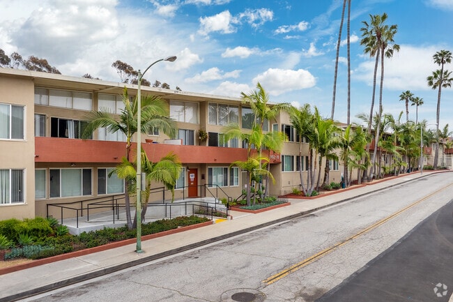 Keswick Court Apartments - Keswick Court Apartments