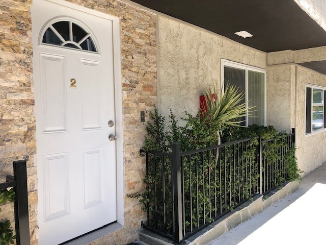 Building Photo - 1922 Curtis Ave Unit 2