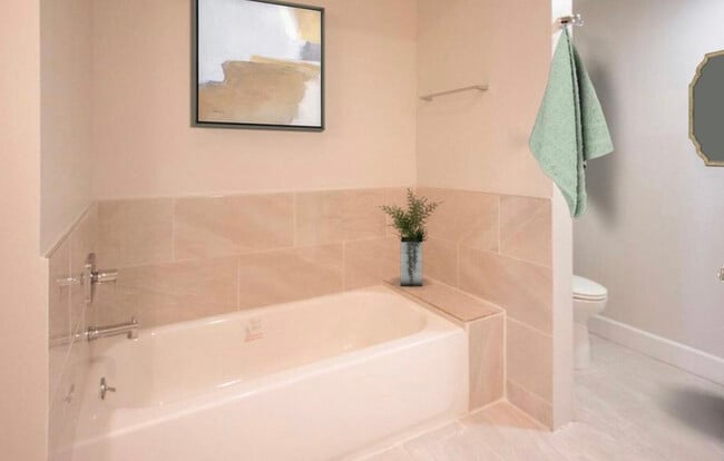 Photo - 423 N Palm Dr Unit 302