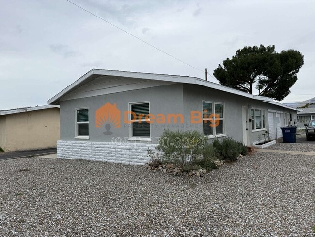 Building Photo - 1365 Stillman Ave