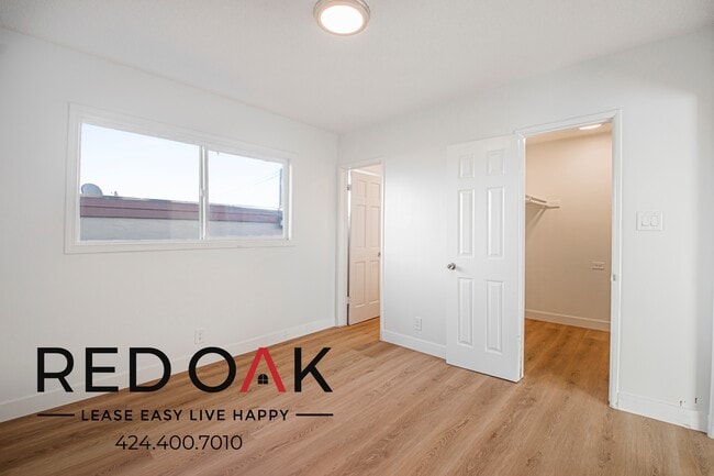 Photo - 1115 W 111th St Unit 5