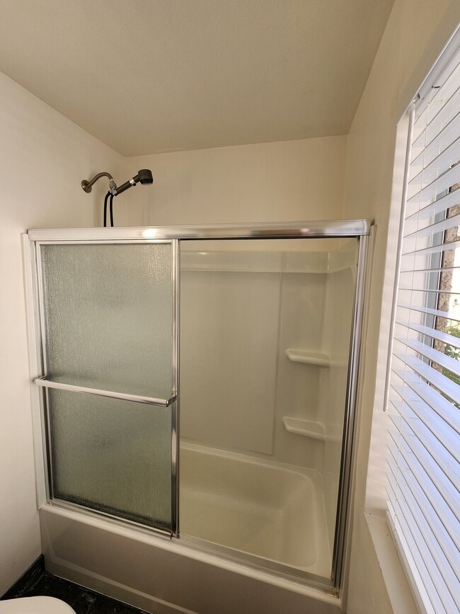 Photo - 420 Riverdale Dr