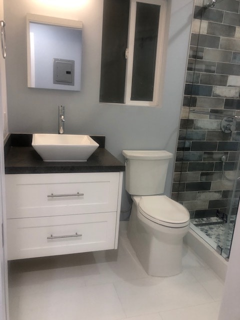 Building Photo - 214 42nd St Unit 214 42nd