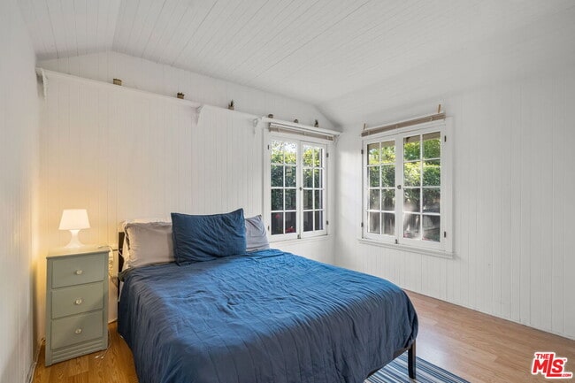 Photo - 1612 N Genesee Ave