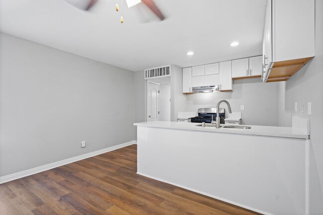 Photo - 8601 International Ave Unit 122